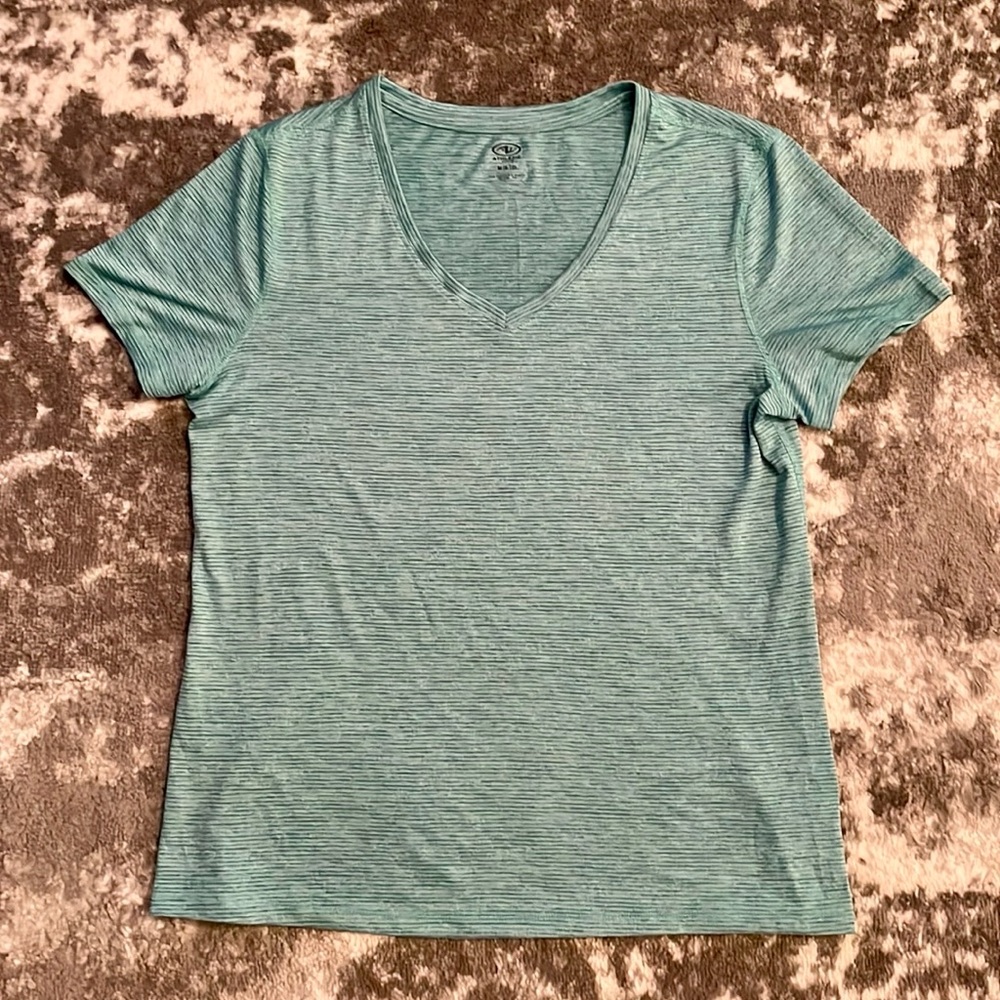 ATHLETIC WORKS Teal Blue Short Sleeve Workout Medium Top GREAT CONDITION